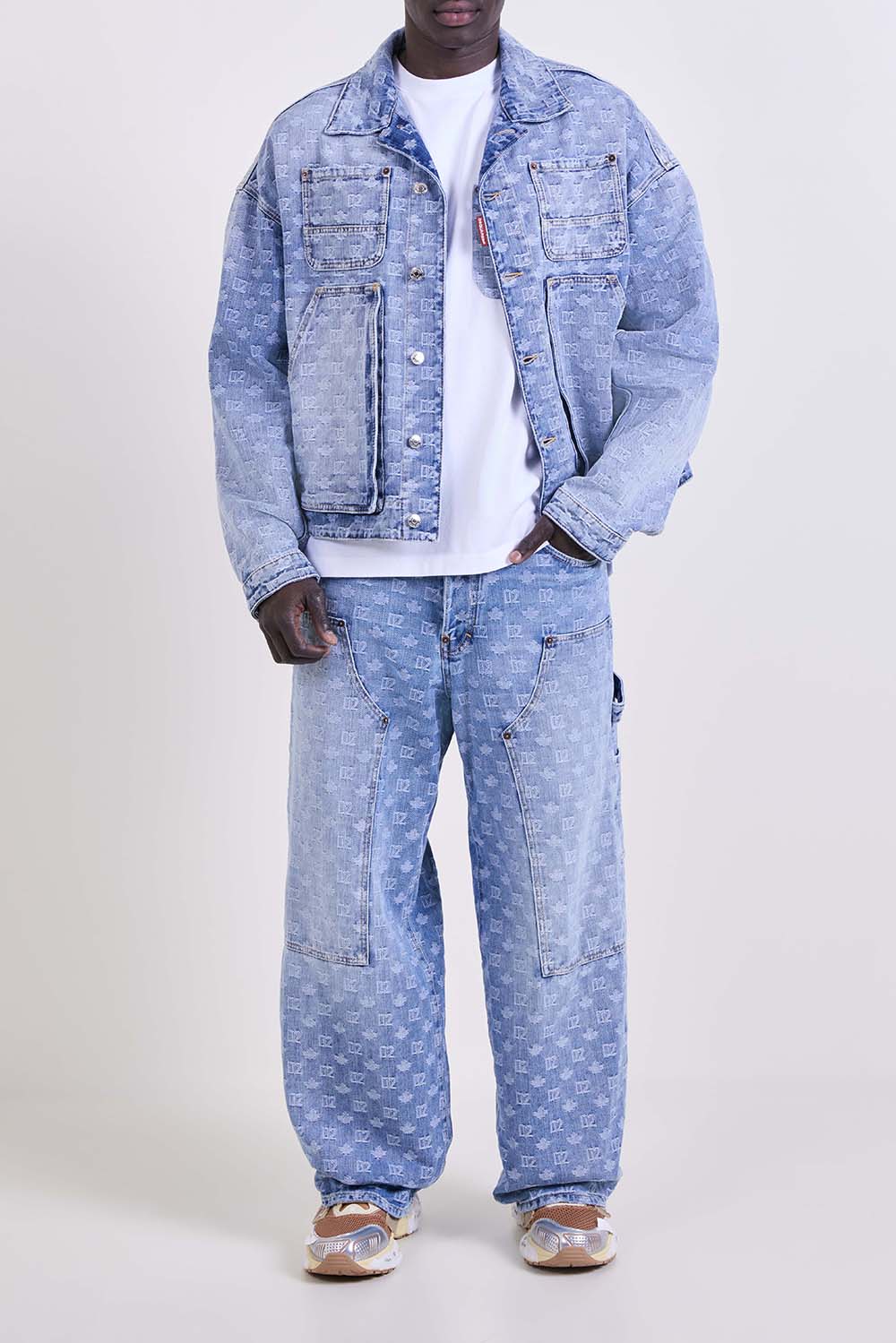 ז'קט ג'ינס בגזרה משוחררת